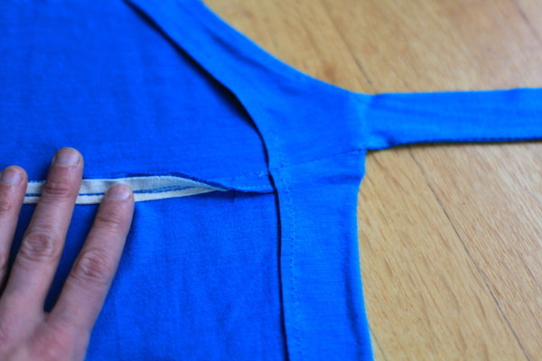 Sew Well - Vogue 1548 wrap dress made from #moodfabrics silk jersey